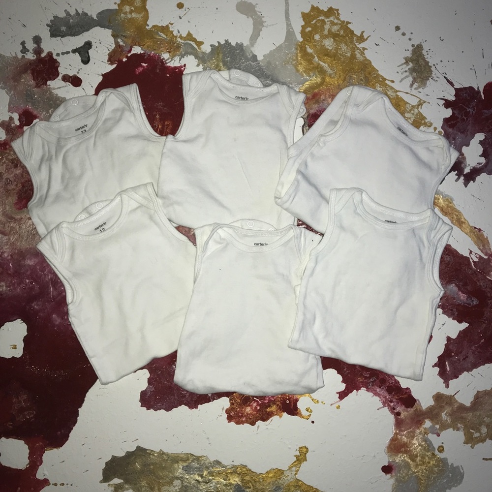 12 Month White Sleeveless 6 Bodysuits & bibs